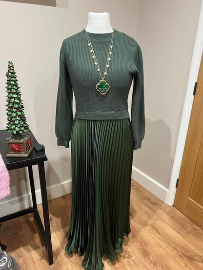 🔥Black Friday Promotion 50%OFF🔥Women's solid color Long Sleeve Jumper & Pleated Bottom Dress