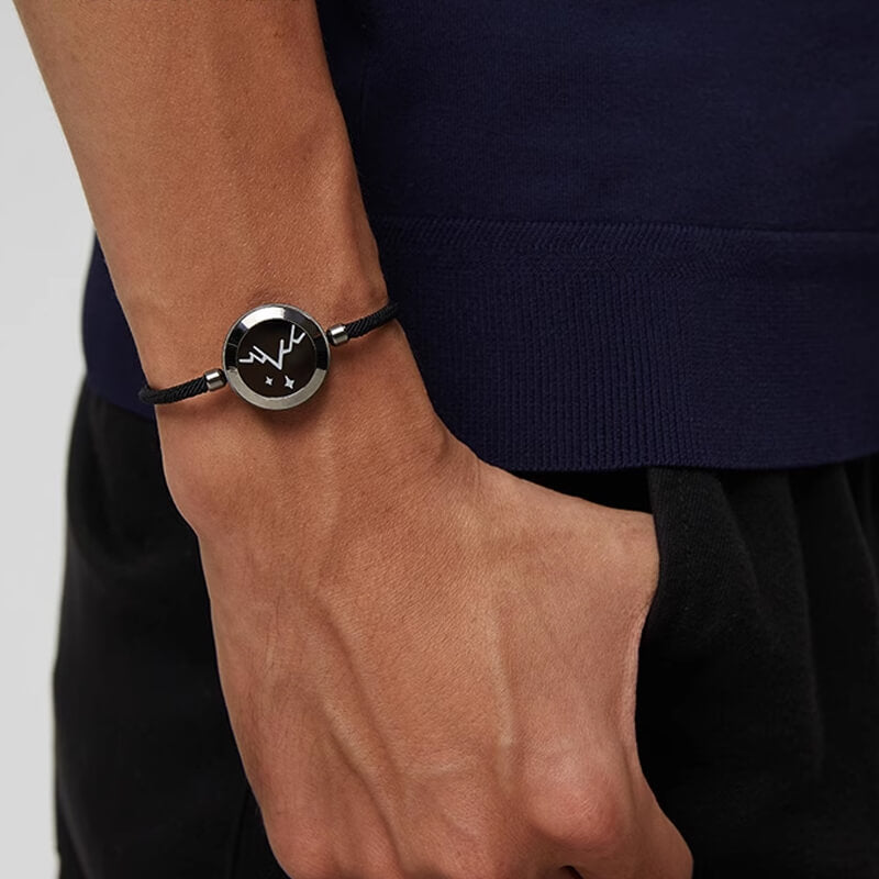 A pair of lover intelligent sensing bracelets