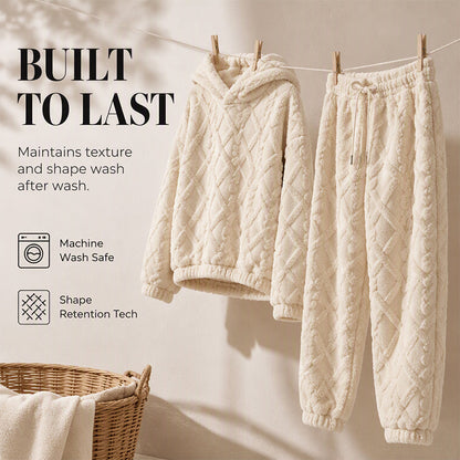 ⏳LAST DAY SALE ONLY ￡23.99!!🔥🍂 Embossed Geometric Plush Set – Timeless Comfort & Effortless Style For Every Occasion